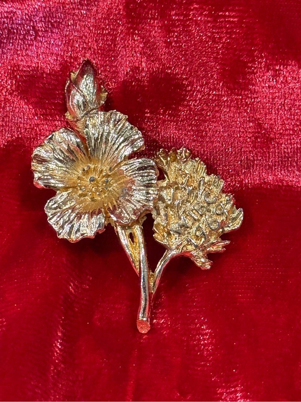 Mid-Century Vintage WIBC 1969 Floral Stem Brooch Pin